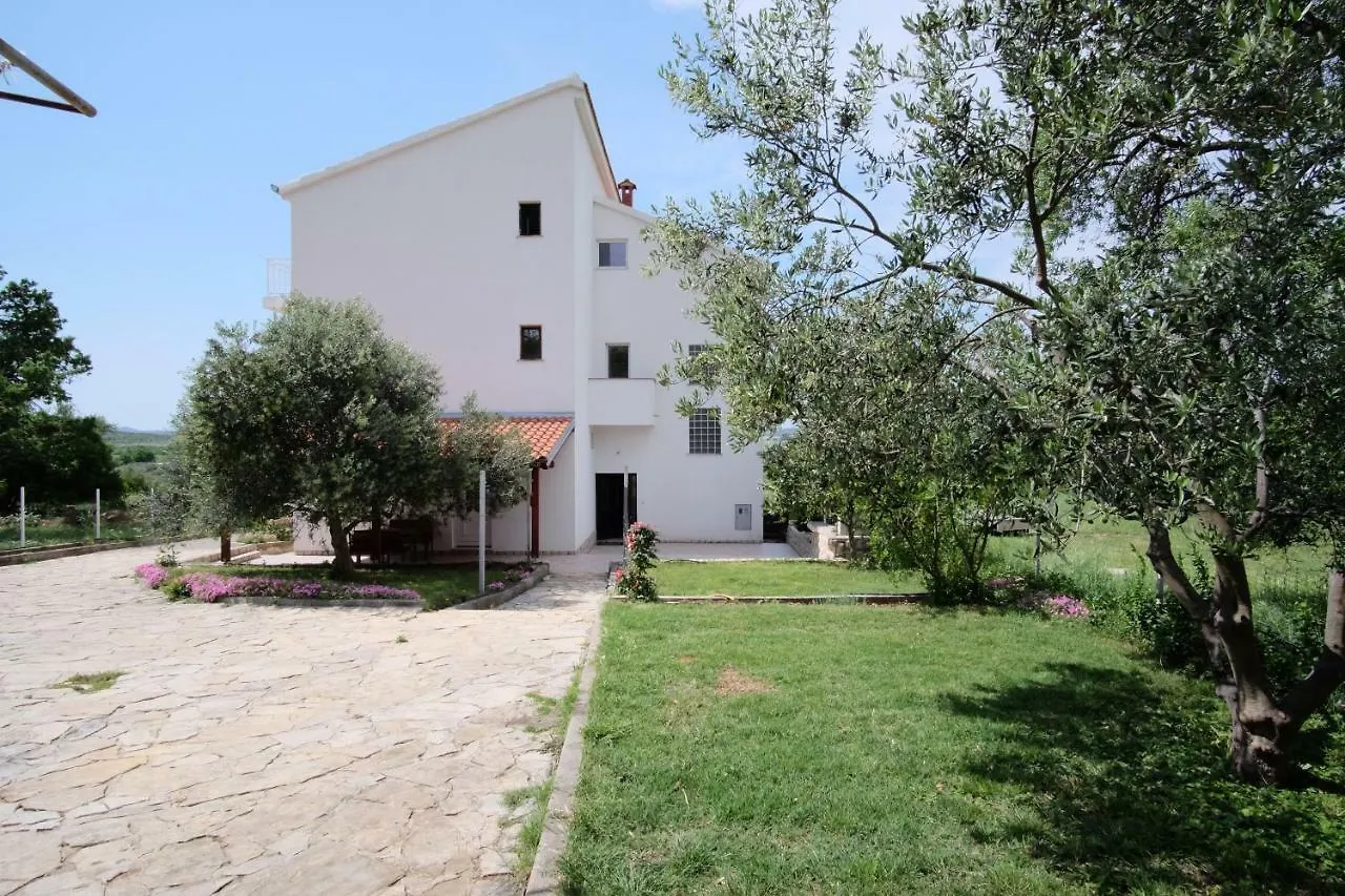 Appartement Apartmani Viktorija Vrana