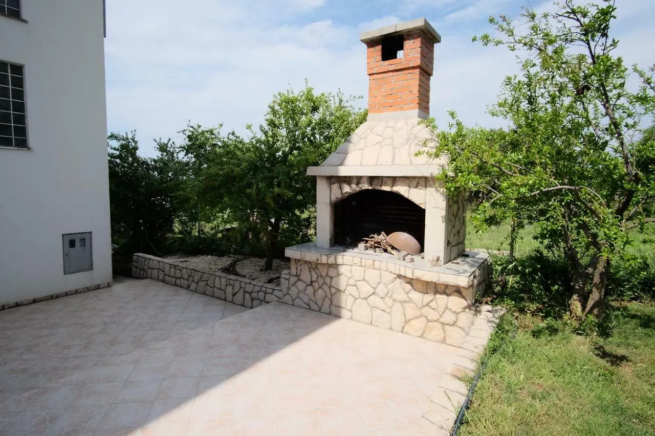 Appartement Apartmani Viktorija Vrana
