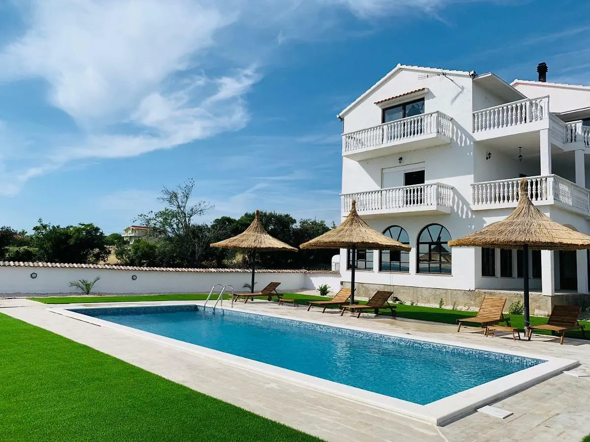 Apartmani Viktorija Vrana